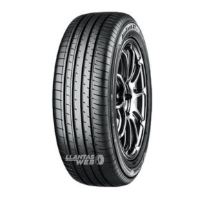 LLANTA 235/55R20 102V YOKOHAMA BluEarth XT AE61 TL (Made in JAPAN)